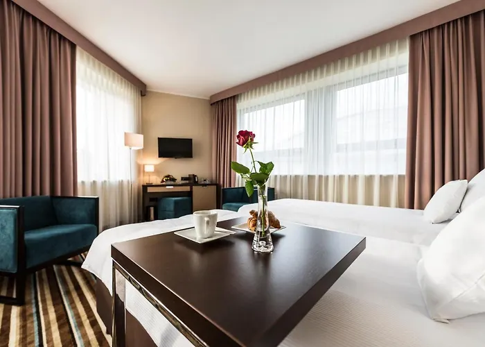Hotel Victor Pruszków DeSilva