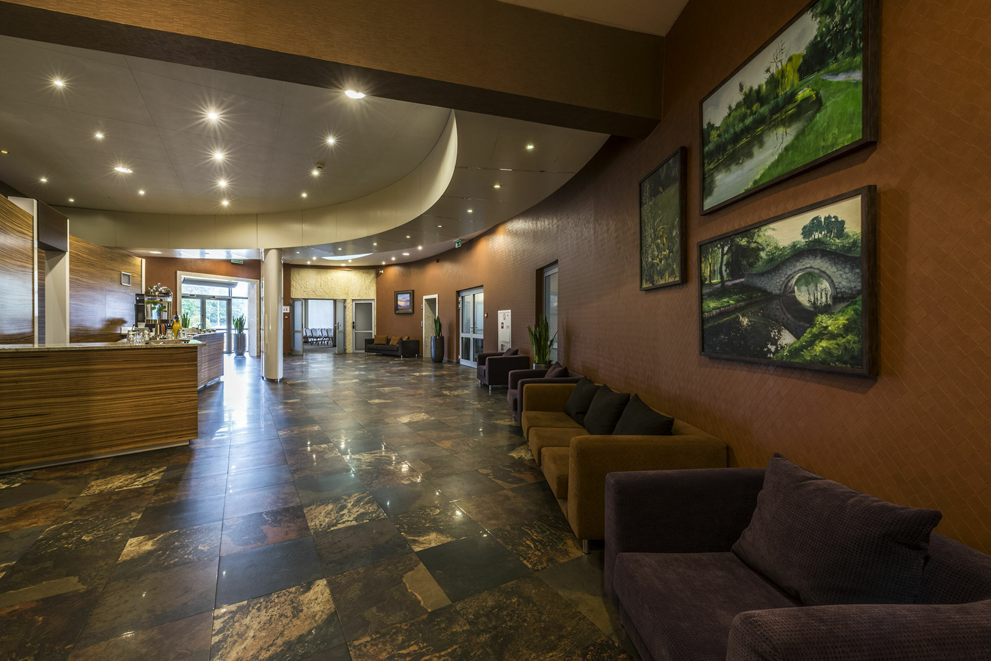 Victor Desilva Hotell 3*
